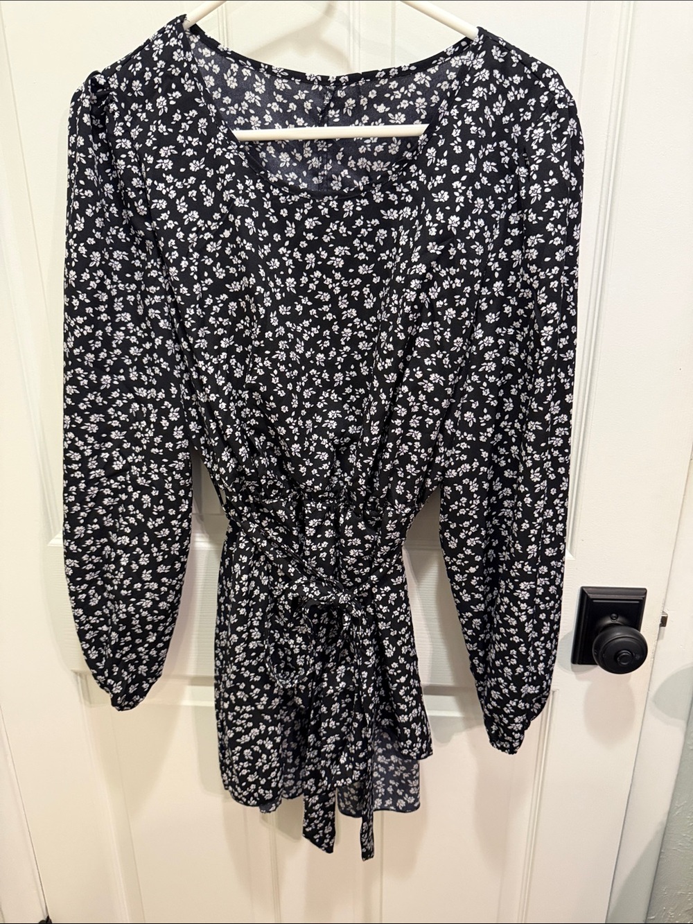 Black Floral Tie-Waist Long Sleeve Tunic